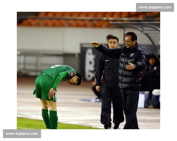 冈田武史直击差距:赛前溜玩背后的中日足球素养鸿沟 冈田武史直击差距:赛前溜玩背后的中日足球素养鸿沟
